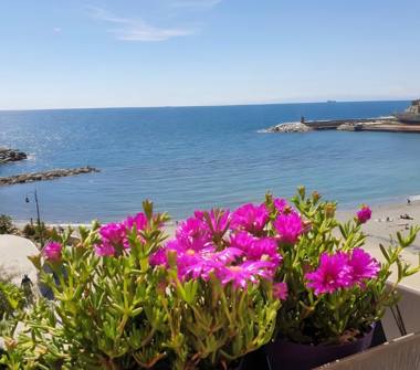 Affitto Appartamento Vacanze a Recco (Genova), Lungomare Giovanni Bettolo 32