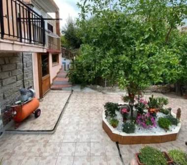 Casa indipendente in vendita a Sant'Antonio di Gallura (Sassari)