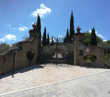 Villa in vendita a Castel Campagnano, Frazione Squille, Via Monticelli 49
