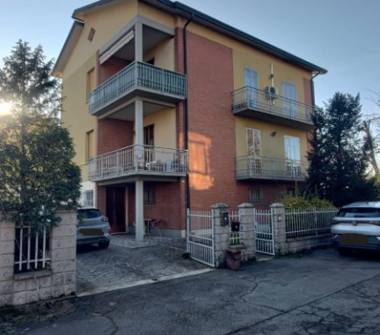 Casa indipendente in vendita a Reggio Emilia, Frazione Cadè-Gaida