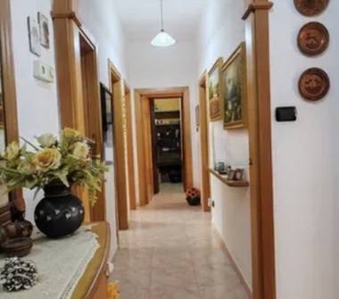 Appartamento in vendita a Grottaglie (Taranto), Via Giovanni XXIII 3