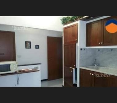 Trilocale in affitto a Genova, Zona Pegli, Via Gerolamo Ratto 7