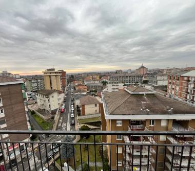 Attico in vendita a Vercelli (Vercelli), Piazza Lazio 19