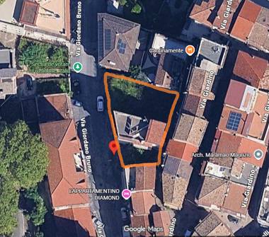 Casa indipendente in vendita a Frosinone (Frosinone), Via Giordano Bruno 134