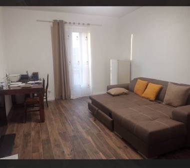 Bilocale in vendita a Milano, Zona Lodi, Via Riva di Trento 1