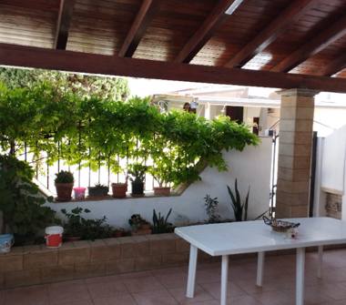 Affitto Villetta a schiera Vacanze a Menfi, Frazione Lido Fiori, Via Ciclamini 10