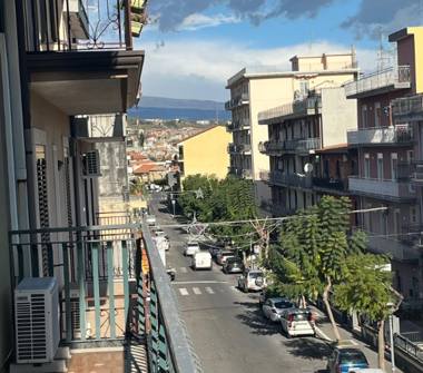 Appartamento in vendita a Aci Catena, Frazione Nizzetti, Via Nizzeti 107