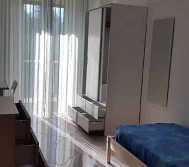 Affitto Stanza Singola a Napoli, Zona Arenella, Via Tommaso de Amicis 51