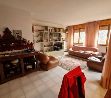 Appartamento in affitto a Verona, Zona Ponte Crencano