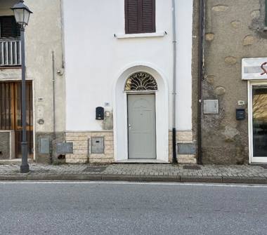 Casa indipendente in vendita a Serravalle Pistoiese, Frazione Cantagrillo, Via Provinciale di Montalbano 149