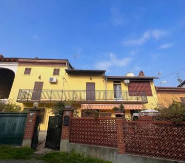 Casa indipendente in vendita a Oviglio (Alessandria), Via Urbano Rattazzi 59