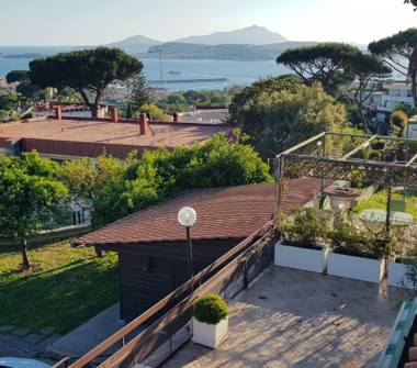 Appartamento in affitto a Pozzuoli (Napoli), Via Vecchia delle Vigne 11