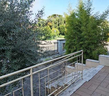 Casa indipendente in vendita a Villafranca di Verona (Verona), Via Guglielmo Marconi 16