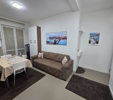 Trilocale in affitto a Milano, Zona Navigli, Via Giorgio Merula 5