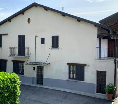 Affitto Casa Vacanze a Varese, Frazione Calcinate Del Pesce, Via Ettore Ponti 35