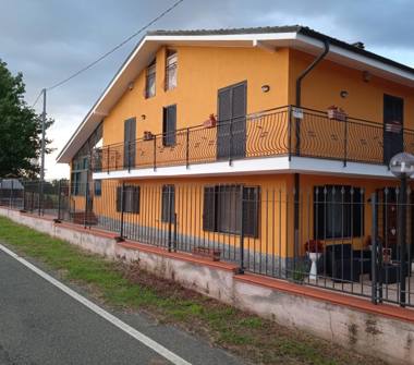 Casa indipendente in vendita a Quattordio (Alessandria), Via Padana Ovest 72