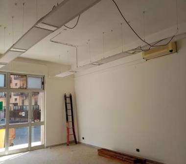 Negozio in affitto a Triggiano (Bari), VIA kENNEDY 68