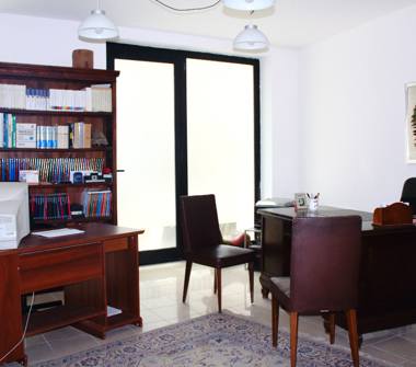 Ufficio in affitto a Ragusa, Frazione Marina Di Ragusa, Viale Sicilia 20