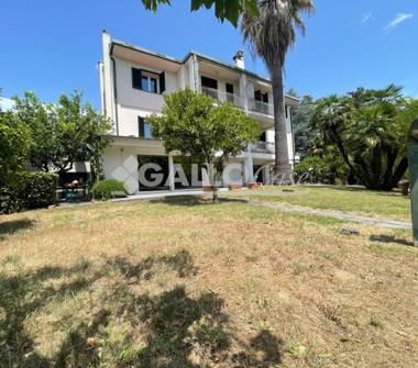 Villa in vendita a Rende, Frazione Quattromiglia, Via Etna 124