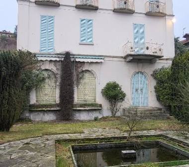 Villa in vendita a Stresa, Frazione Magognino, Piazza Vittorio Veneto 1
