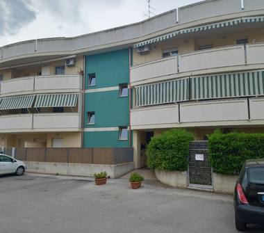 Box/Garage/Posto auto in vendita a Termoli (Campobasso), Via Pisa 15