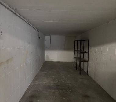 Box/Garage/Posto auto in affitto a Venegono Inferiore (Varese), Via Trieste 1