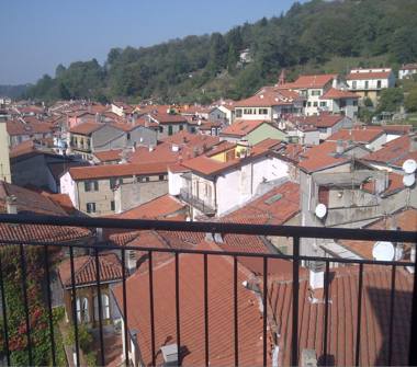 Quadrilocale in vendita a Altare (Savona), SP12 5