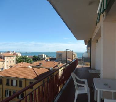 Appartamento in affitto a Falconara Marittima (Ancona), Via Stamura 12