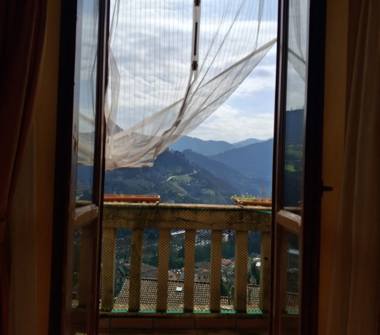 Appartamento in vendita a Vernio, Frazione Poggiole, Via Poggiole 13