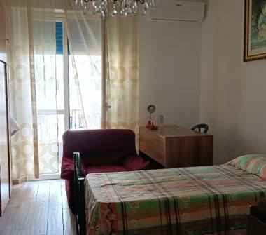 Affitto Stanza Posto letto a Reggio Calabria, Frazione Centro città, Via Luigi Galvani 11