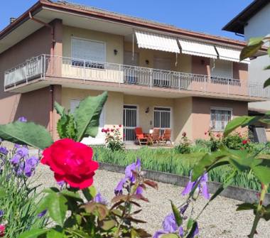 Casa indipendente in vendita a Briona (Novara)