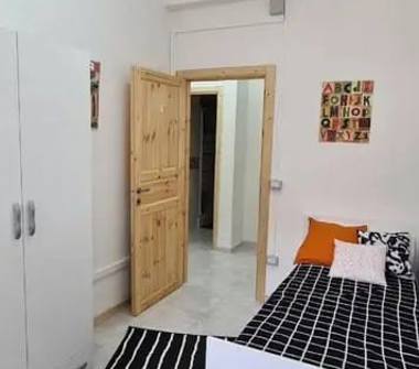 Affitto Stanza Singola a Napoli, Zona Fuorigrotta, Via Giulio Cesare 119
