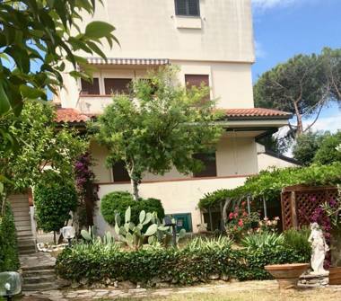 Villetta a schiera in vendita a Rosignano Marittimo, Frazione Castiglioncello