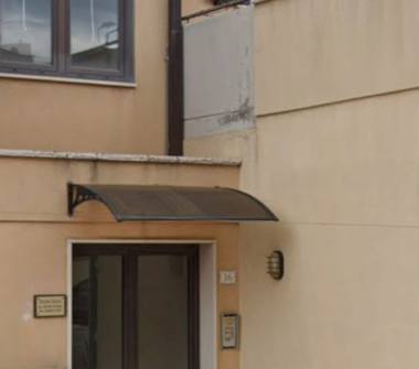 Magazzino in vendita a Lizzanello, Frazione Merine, Via Fratelli Bandiera 36