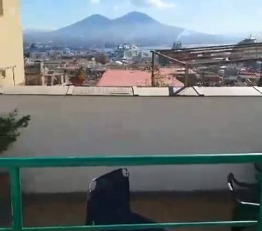 Attico in affitto a Napoli, Zona Via Toledo