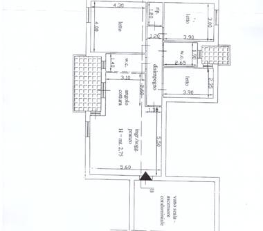 Quadrilocale in vendita a Manduria (Taranto), Via Roma 102