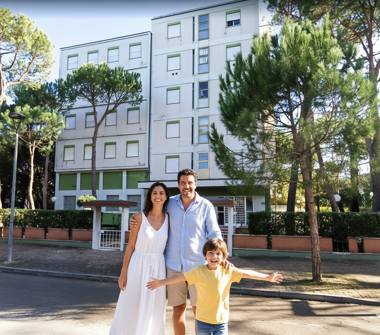 Trilocale in vendita a Cervia, Frazione Milano Marittima, Viale Matteotti 140