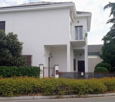 Casa indipendente in vendita a Alessandria, Frazione Centro città, Via Vecchia Torino 3