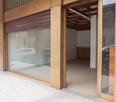 Negozio in vendita a Cislago (Varese), Via Magenta 72