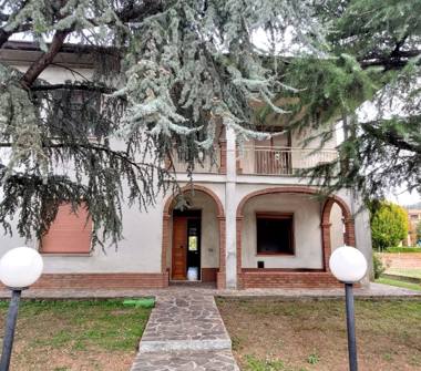 Villa in vendita a Santa Giuletta (Pavia), Via Giacomo Leopardi 2