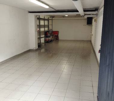 Box/Garage/Posto auto in vendita a Milano, Zona Greco, Viale Monza 365