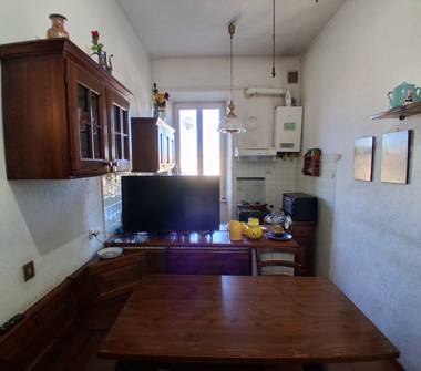 Trilocale in vendita a Roma, Zona Garbatella, Via Pellegrino Matteucci 118