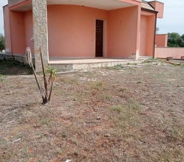 Villa in vendita a Galatina, Frazione Collemeto