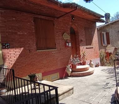 Casa indipendente in vendita a Perugia, Zona Sant'Erminio, Strada dei Lambrelli 11