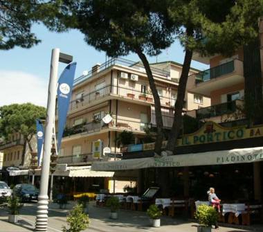 Affitto Appartamento Vacanze a Riccione (Rimini), Viale Dante 230