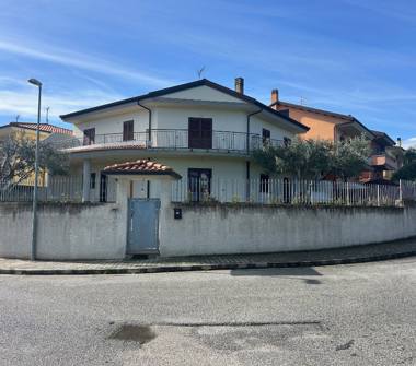 Villa in vendita a Soverato, Frazione Soverato Superiore