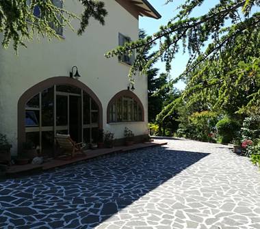 Casa indipendente in vendita a Fossato di Vico (Perugia), Via Pietro Bruschi 4