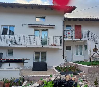 Casa indipendente in vendita a Paularo, Frazione Ravinis
