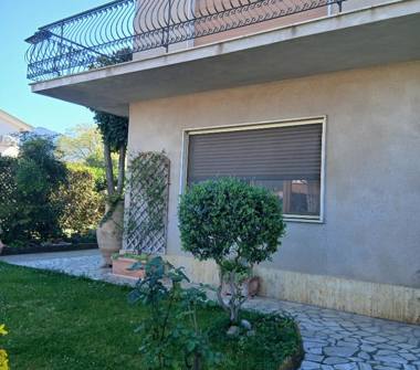 Villa in vendita a Sant'Elia Fiumerapido (Frosinone)