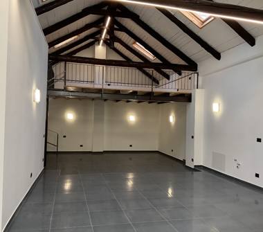 Loft/Open Space in vendita a Torino, Zona Cit Turin, Via Don Bosco 43